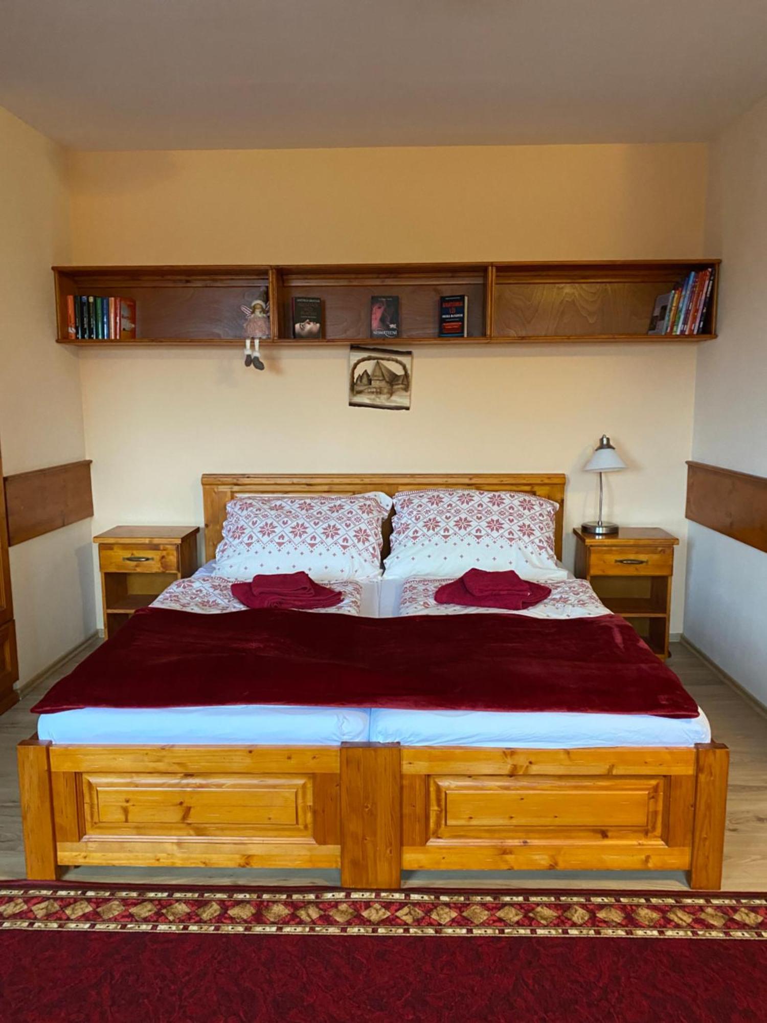 Apartman Dorian เบเชนยอวา ภายนอก รูปภาพ